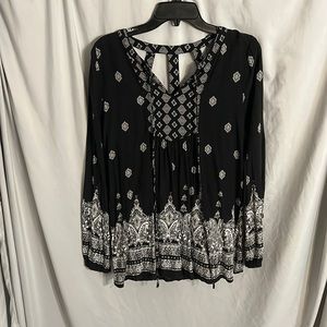 Black and White Long Sleeve
